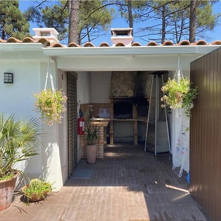 Guest House Ruceel Aroeira Almada Bagian luar foto