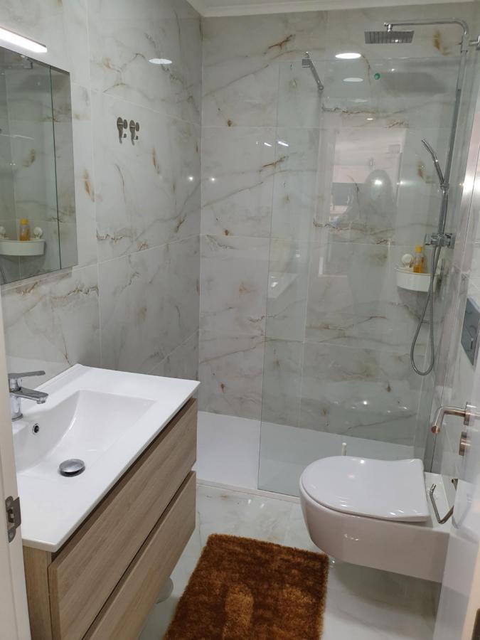 Guest House Ruceel Aroeira Almada Bagian luar foto