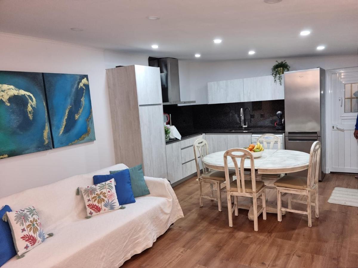Guest House Ruceel Aroeira Almada Bagian luar foto